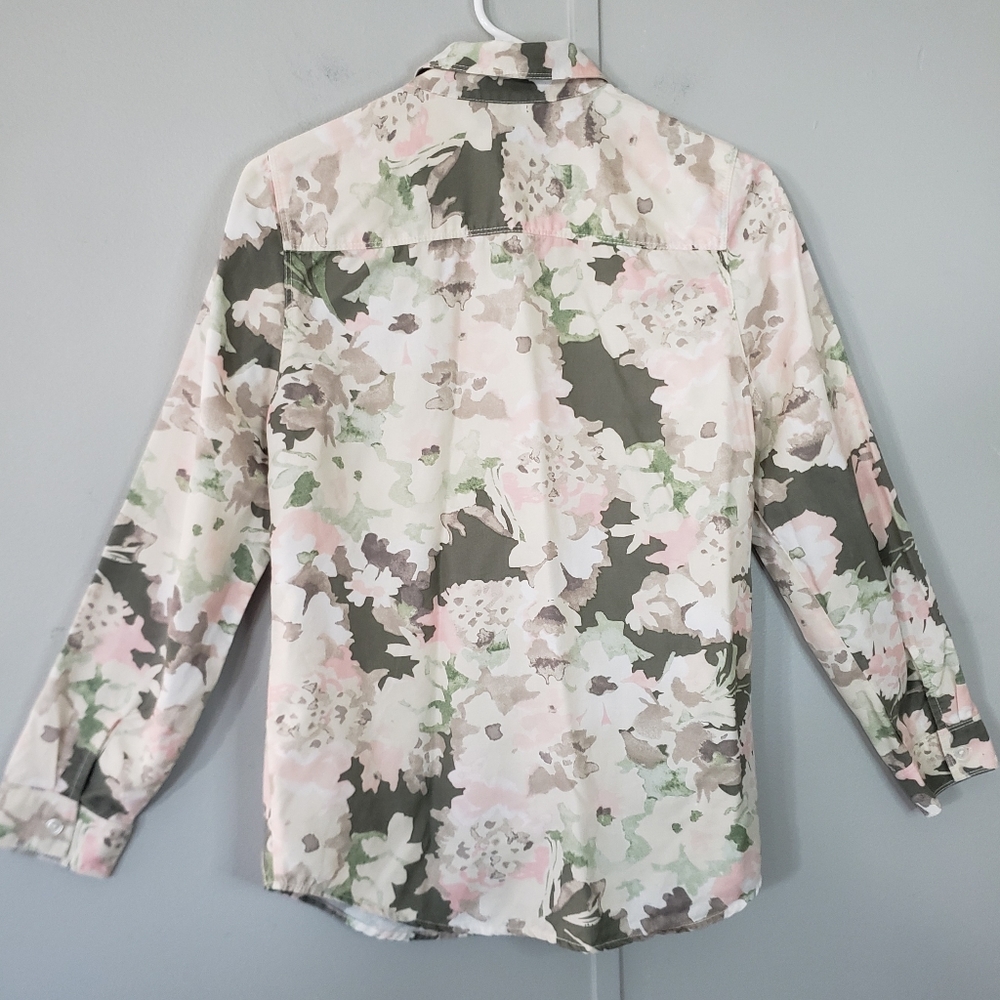Chico's Garden Camo Soft Utility Button Down Shirt - Picture 8 of 13